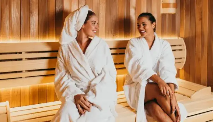 Zdjęcie Łaźnia parowa: jak się ubrać? 5 wskazówek dla komfortu