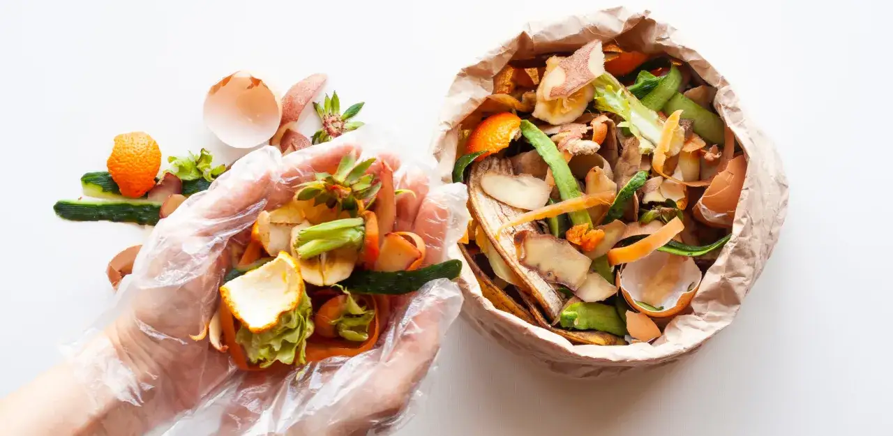 Zdjęcie Czy wyrzucanie jedzenia to grzech? Moralność marnowania żywności