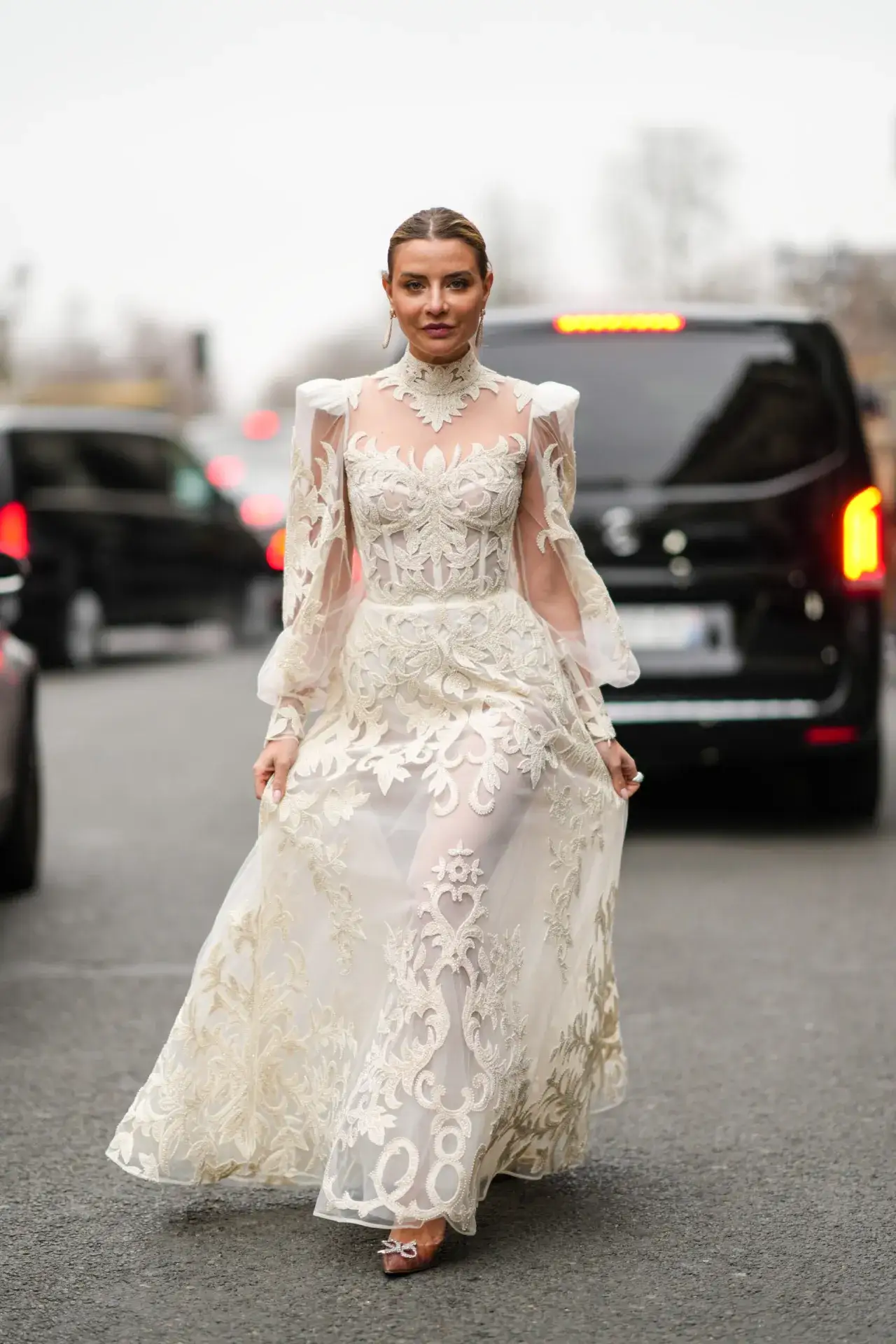 Zdjęcie Jakie buty do sukni ślubnej boho, aby czuć się komfortowo i stylowo