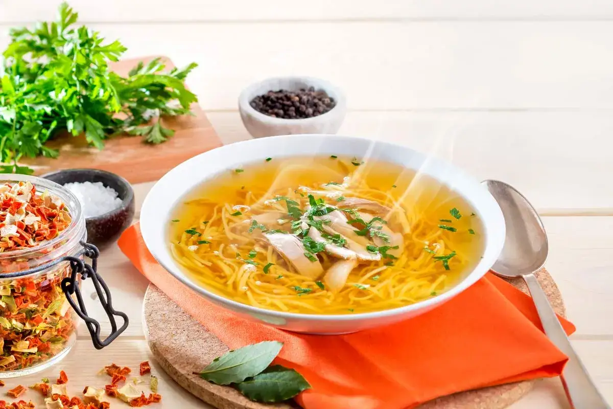 Zdjęcie Czy zupa tuczy? Odkryj, jak uniknąć przybierania na wadze