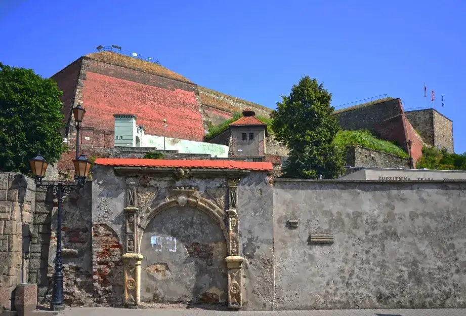 Zdjęcie Zwiedź Twierdzę Kłodzką - potężny zabytek obrony nowożytnej