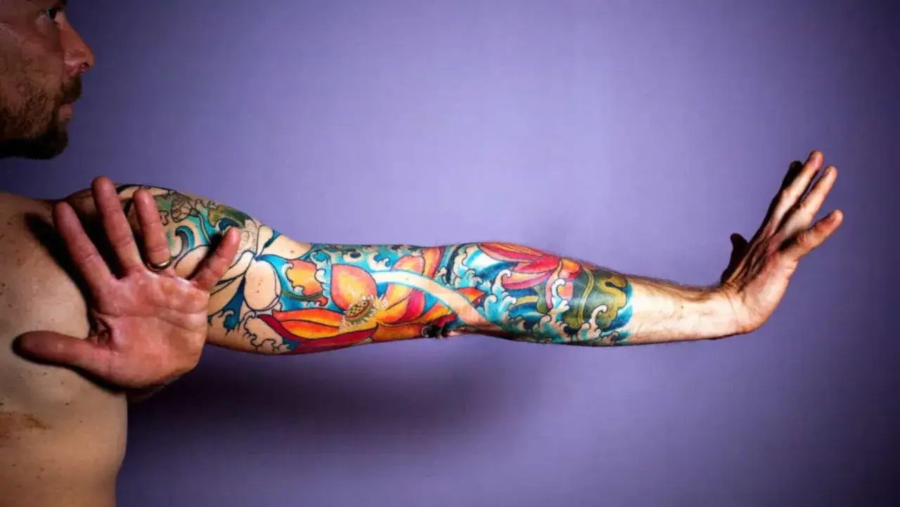 Zdjęcie Ile kosztuje rękaw męski? Poznaj cennik i szczegóły wykonania wzorów