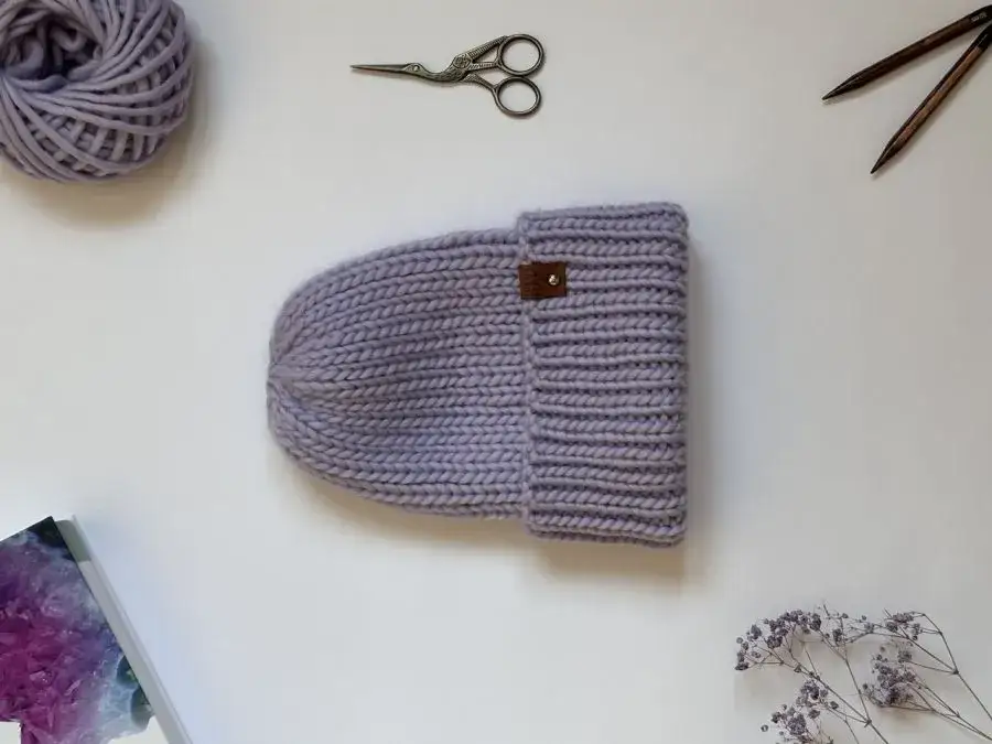 Zdjęcie Jak rozciągnąć wełnianą czapkę, aby uniknąć jej zniszczenia?