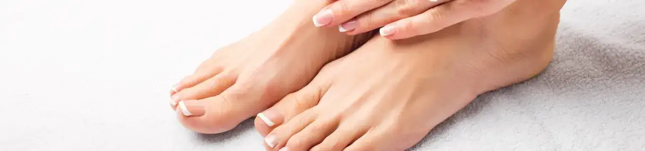 Zdjęcie Jak długo rosną paznokcie u nóg i co wpływa na ich tempo wzrostu?