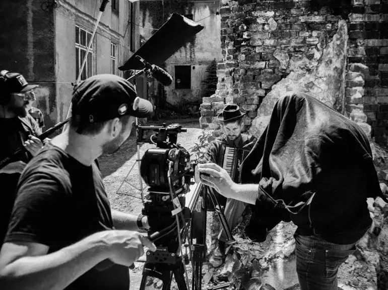 aktorka filmowa na planie filmowym profesjonalna sesja