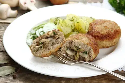 szybki obiad z mięsa mielonego i pieczarek