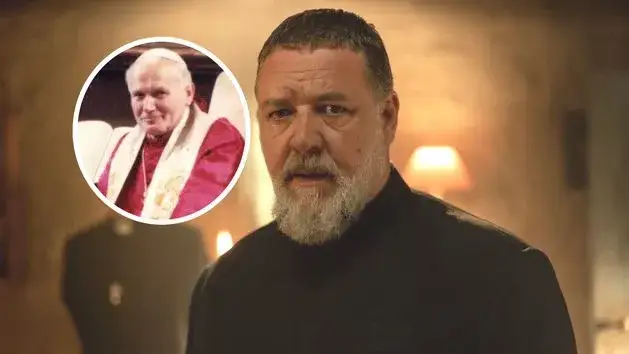 Russell Crowe jako Ojciec Gabriele Amorth w filmie Egzorcysta Papieża