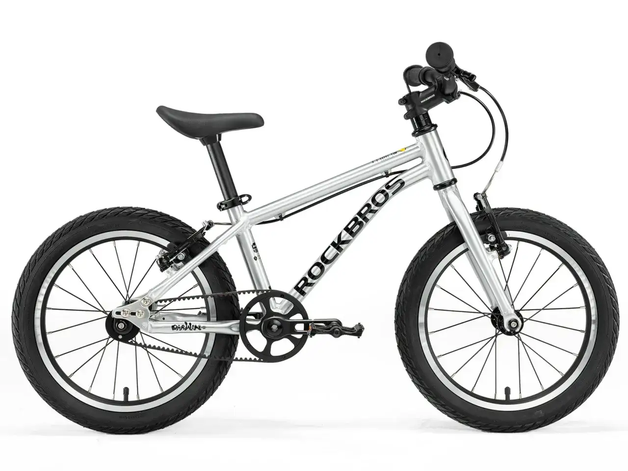 Srebrny rower dziecięcy Rockbros, idealny jako pierwszy rower. Pomoże dobrać właściwy jaki rozmiar roweru dla 6 latka.