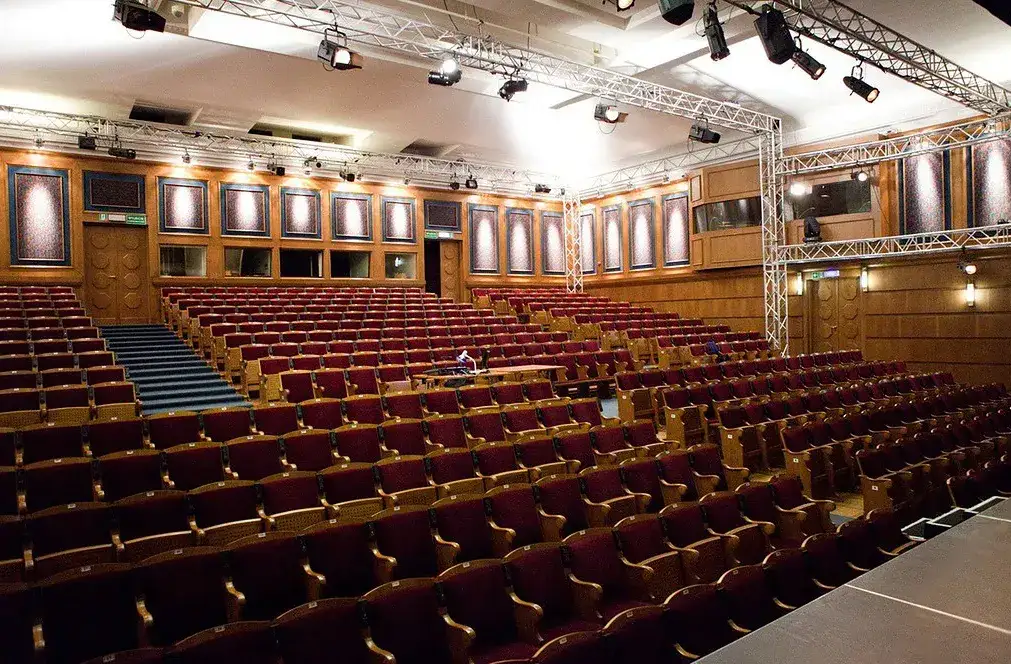 Zdjęcie Teatr 6 piętro sala - odkryj unikalne przestrzenie na wydarzenia