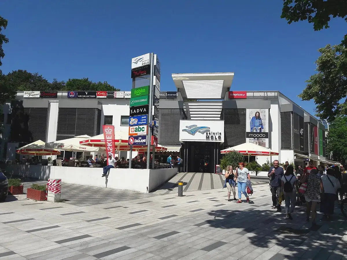 Galeria Molo Kołobrzeg z zewnątrz