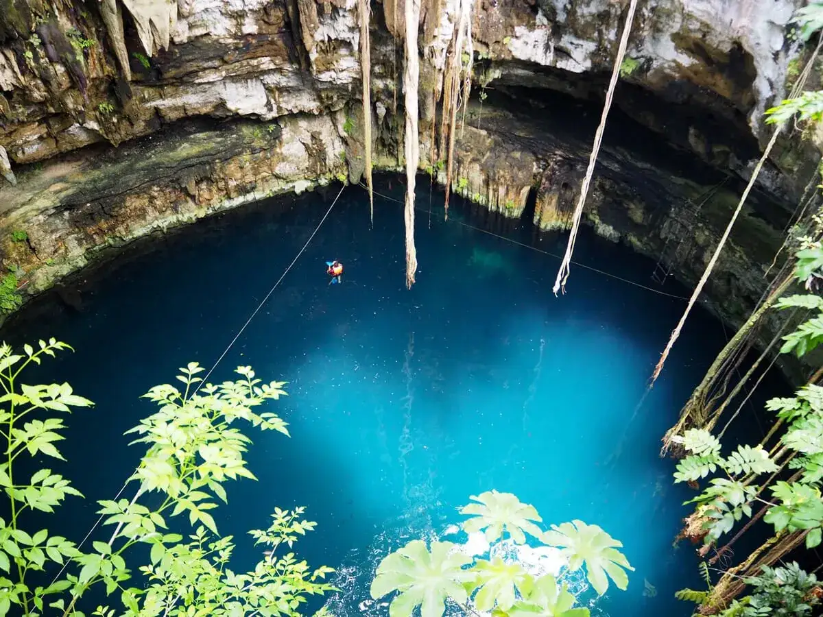 Cenota Meksyk podziemne jezioro