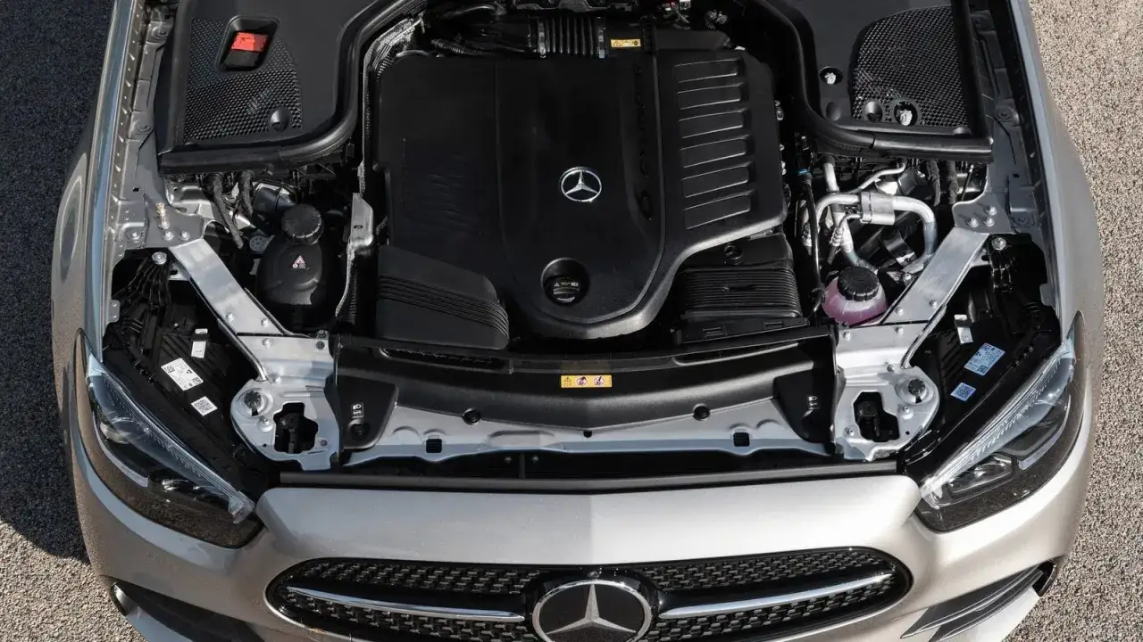 Silnik Mercedes E 200 MHEV