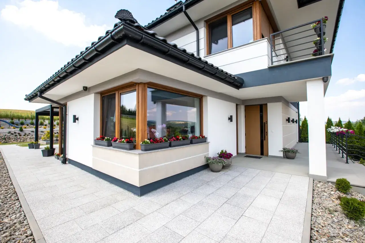 Zdjęcie Okna narożne czy warto? Zobacz zalety i wady tej inwestycji