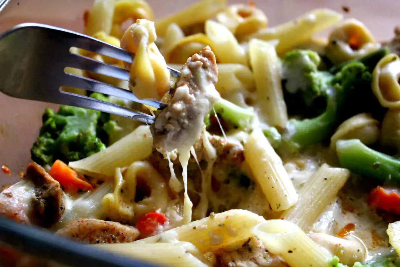 Składniki na zapiekankę tortellini kurczak