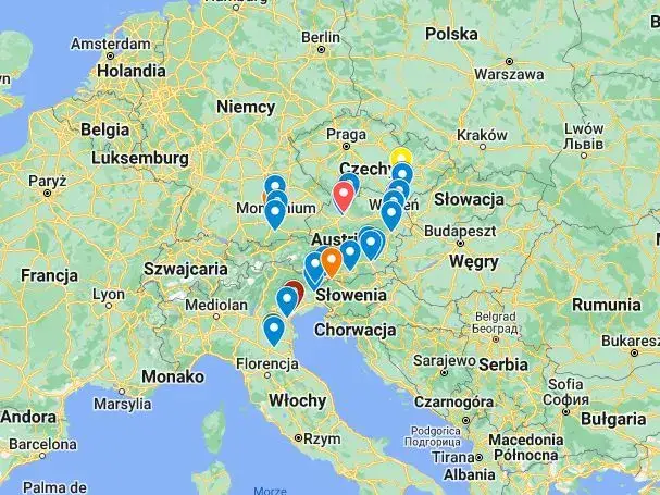 różnorodność noclegów we Włoszech, mapa Włoch z ikonami noclegów