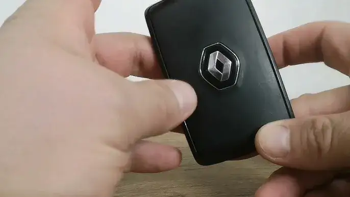 Jak otworzyć kartę Renault