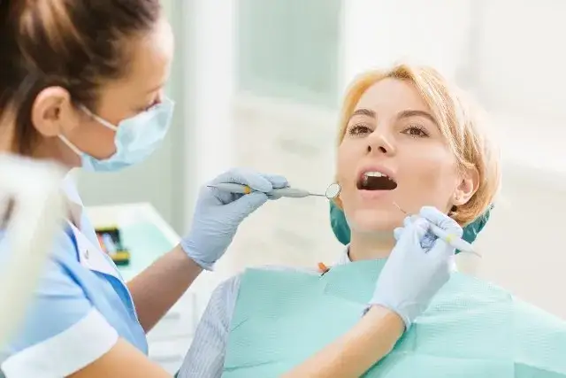 dentysta NFZ kto może korzystać