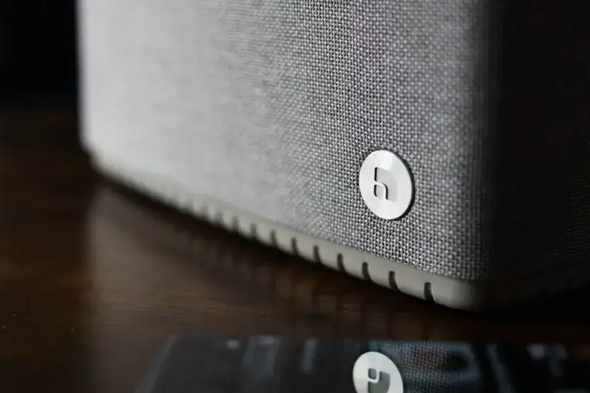 Zdjęcie Jaki głośnik bluetooth wybrać do łazienki: 5 najważniejszych kryteriów