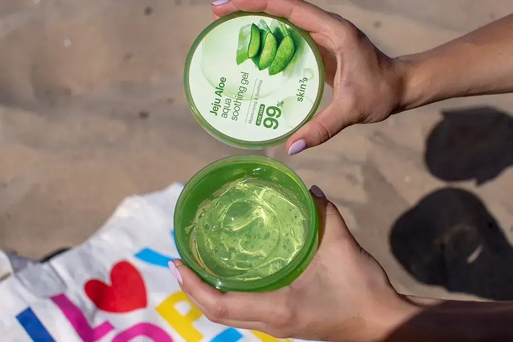 aloes na podrażnioną skórę, zielona herbata okład