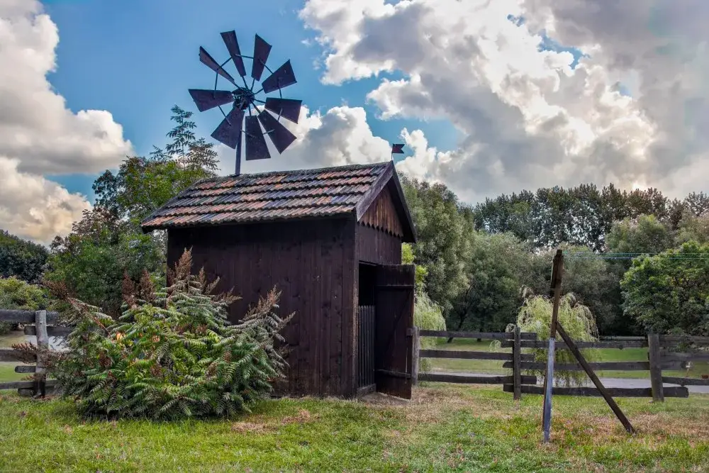 Skansen Chorzów kościół drewniany wiatrak