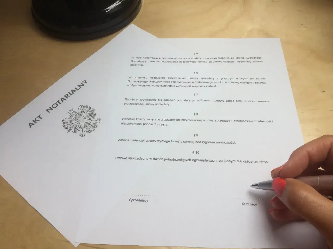umowa przedwstępna notariusz vs umowa pisemna