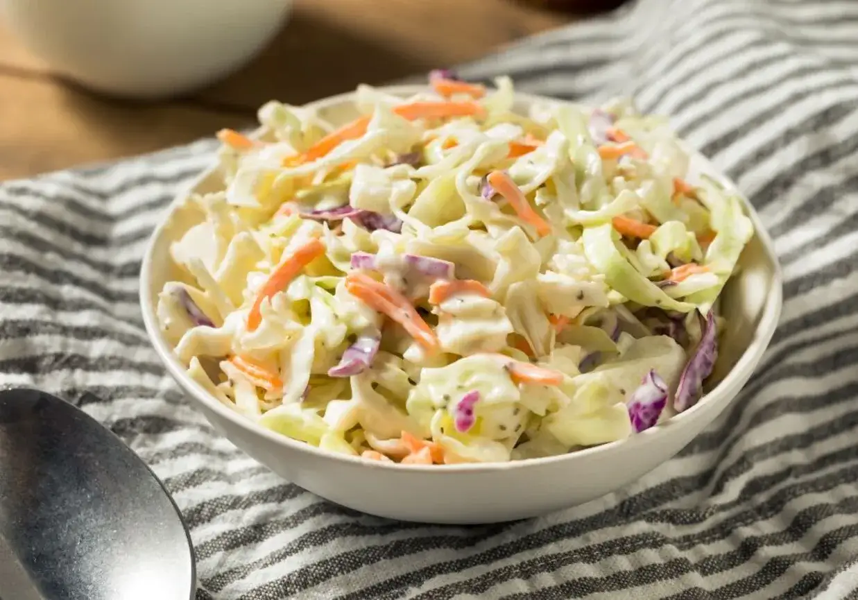 sur&oacute;wka z białej kapusty do obiadu