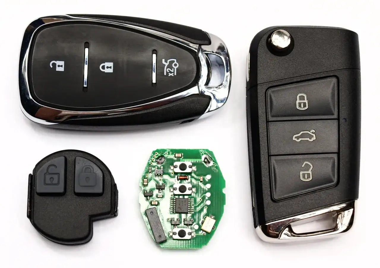 rodzaje kluczyk&oacute;w samochodowych prosty immobilizer keyless