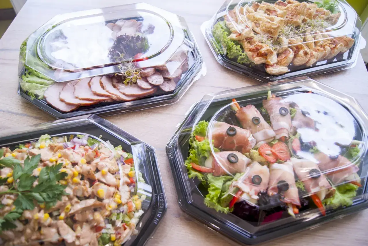 catering na 15 osób przykładowe dania