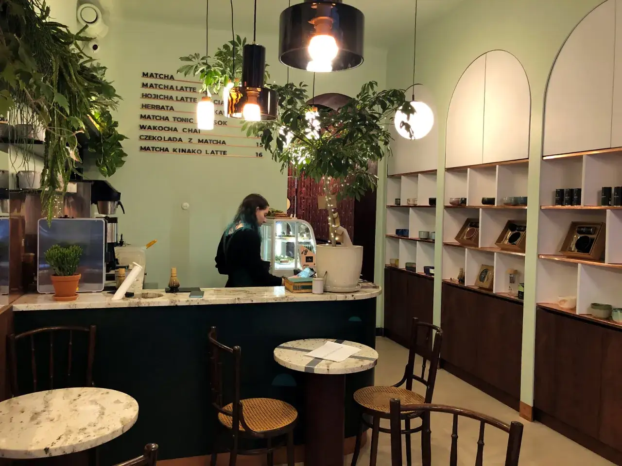 sklep stacjonarny z herbatą matcha