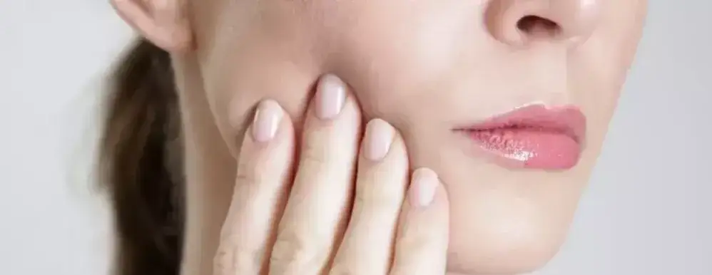 Zdjęcie Skuteczne metody leczenia chorych dziąseł, które przynoszą ulgę