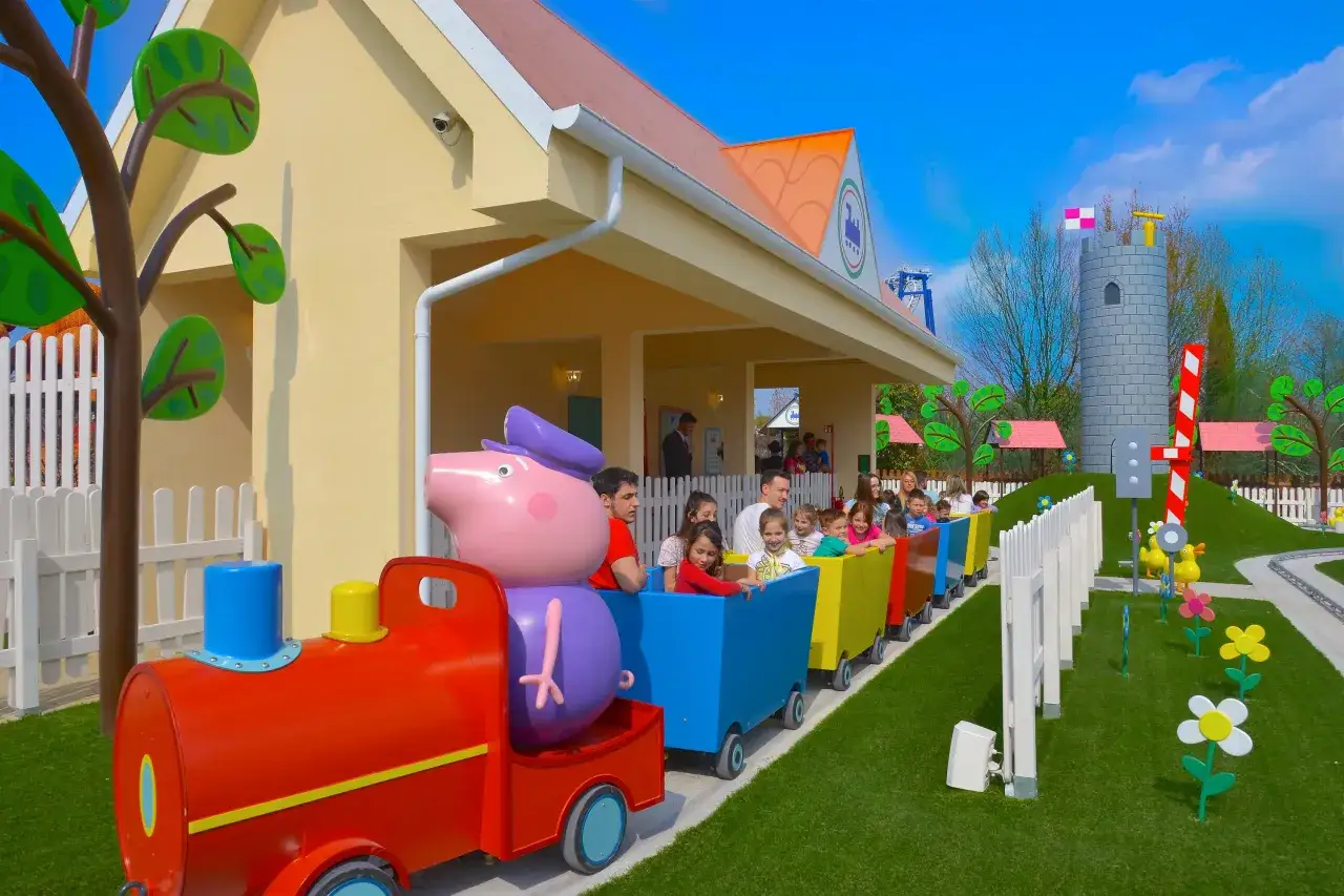 Gardaland Magic Winter attrazioni per bambini Peppa Pig Land