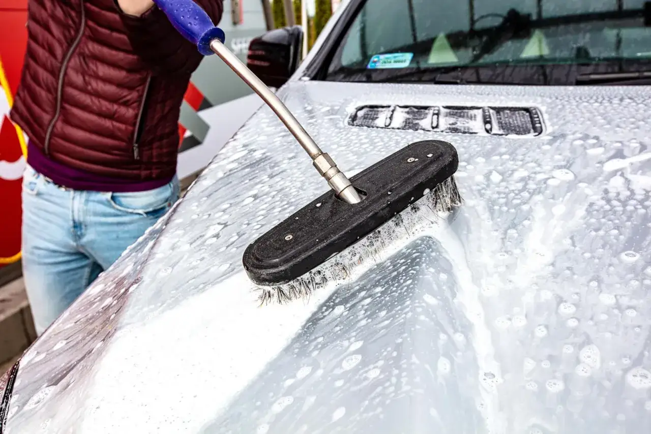 Myjnia bezdotykowa ostrzeżenie nielegalne metody