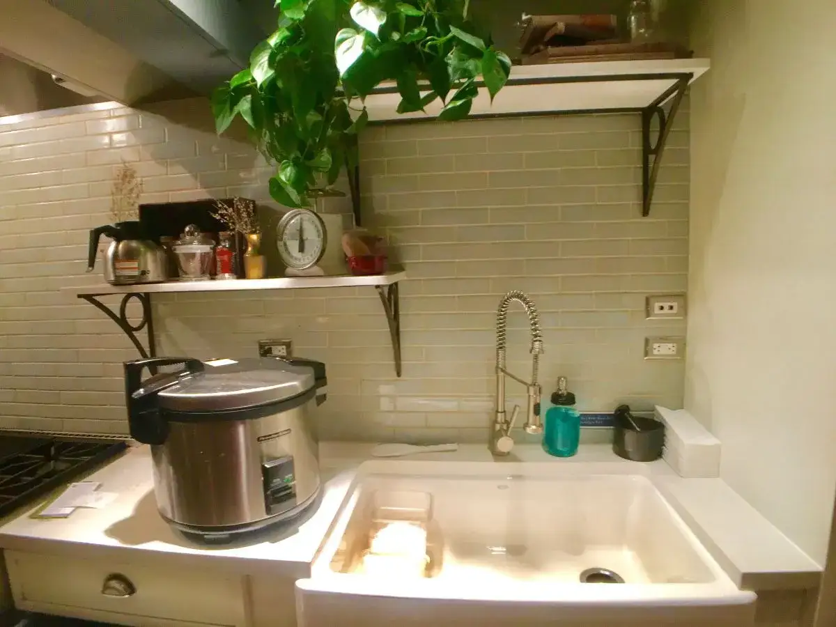 domowa kuchnia przystosowana do cateringu, strefy czysta brudna