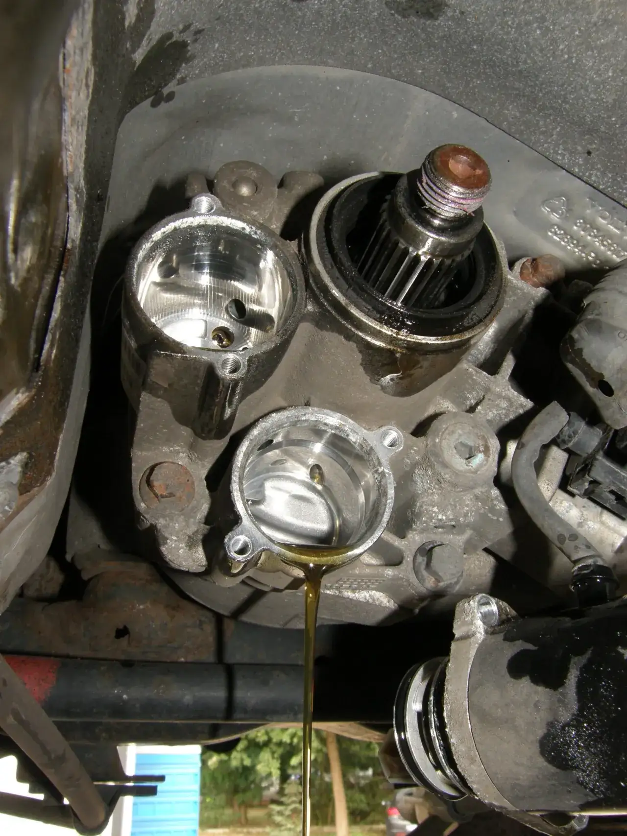 Zdjęcie Haldex wymiana oleju co ile – uniknij kosztownych awarii i zadbaj o napęd 4x4