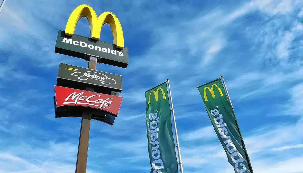 Zdjęcie Ile kosztuje duża kawa w Mc? Zaskakujące ceny, które musisz znać!