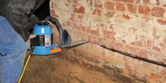 Zdjęcie Jak szybko i skutecznie osuszyć wilgotne ściany - metody i porady