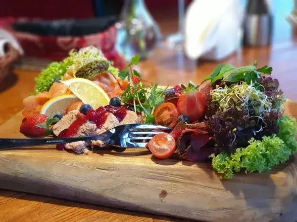 Zdjęcie Gdzie zjeść w Elblągu? Odkryj najlepsze restauracje i smaki