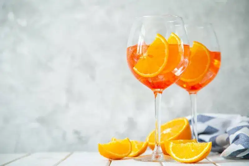 Zdjęcie Aperola drink – poznaj sekrety smaku i najlepsze przepisy na koktajle