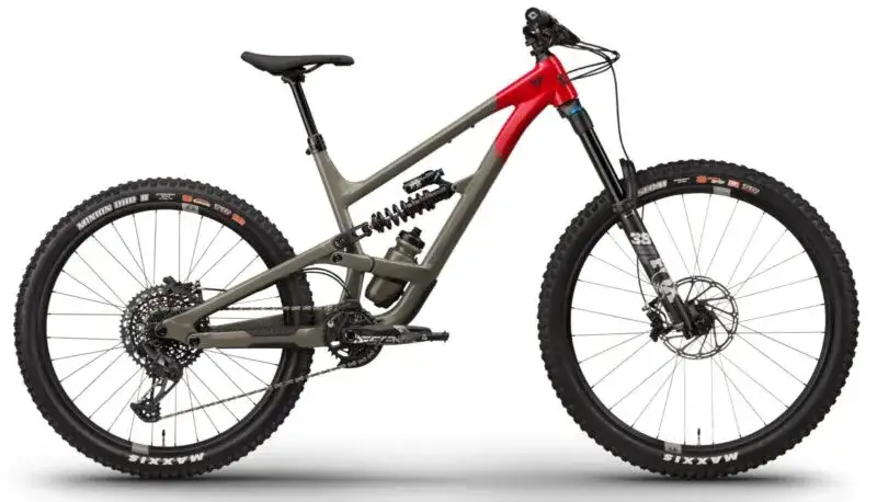 Zdjęcie Enduro czy downhill: który rower lepiej spełni Twoje oczekiwania?