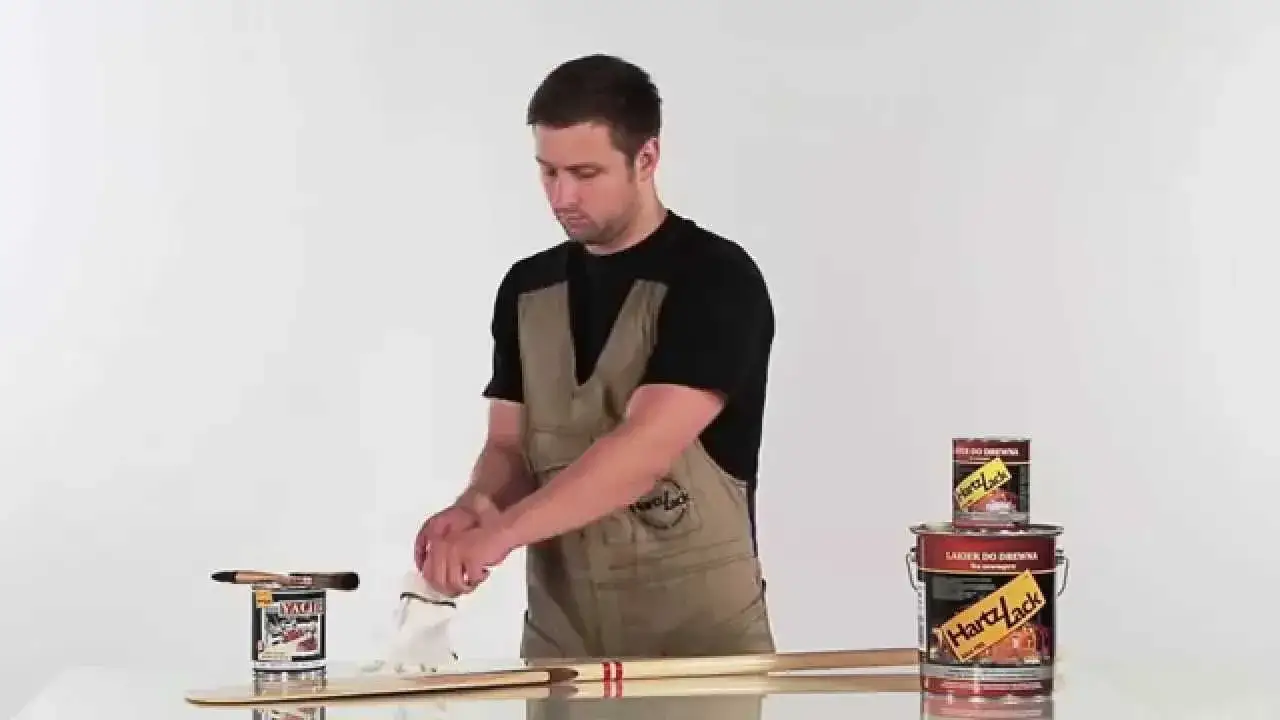 Zdjęcie Jak malować lakier jachtowy, by uniknąć błędów i uzyskać trwałość