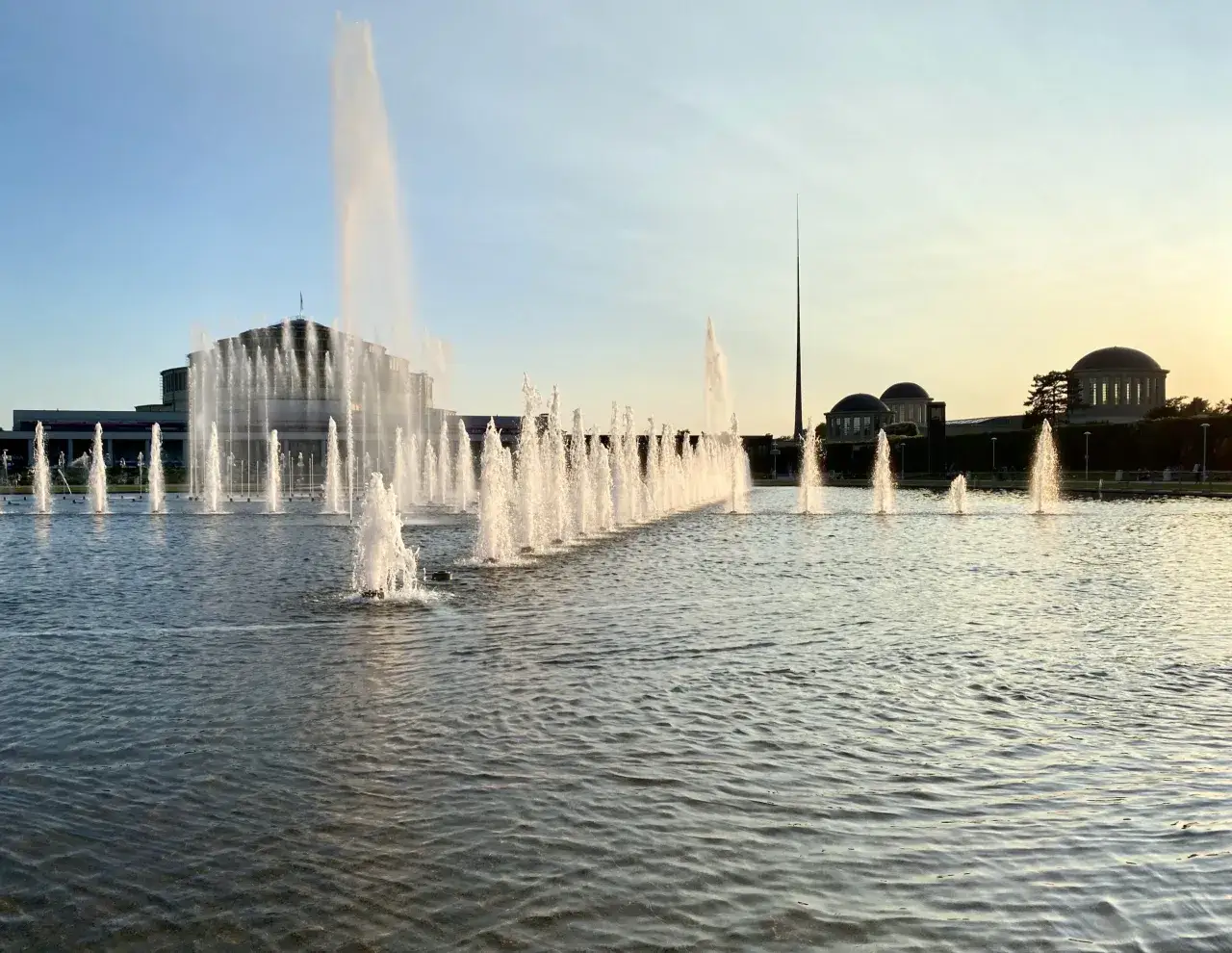 Zdjęcie Pawilonu czterech kopuł muzeum sztuki współczesnej – aktualne wystawy i ceny biletów