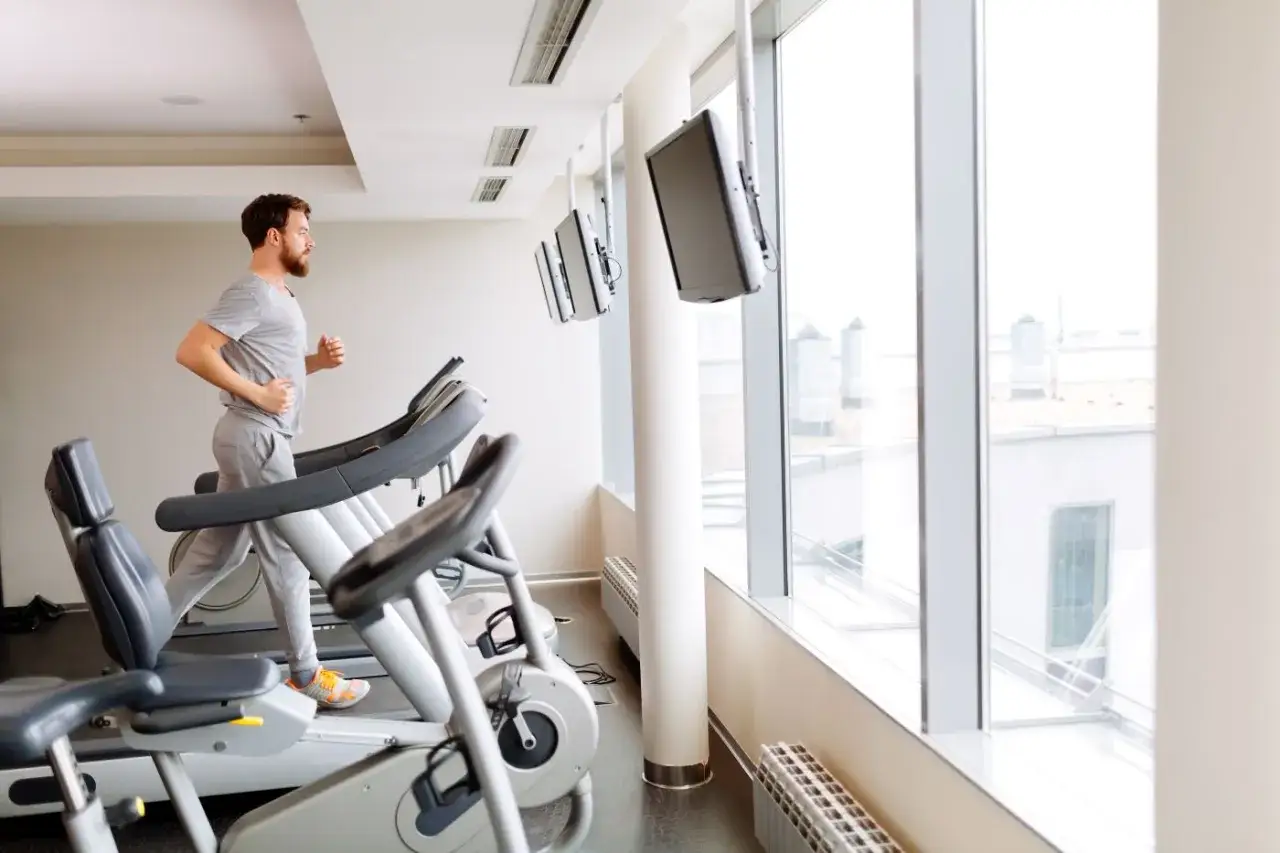 Zdjęcie Ile kalorii spala się na bieżni? Sprawdź, co naprawdę osiągniesz