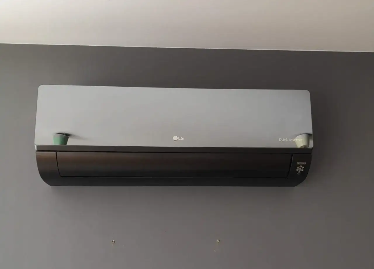 Zdjęcie Profesjonalny montaż klimatyzacji w Niepołomicach - kompleksowa usługa