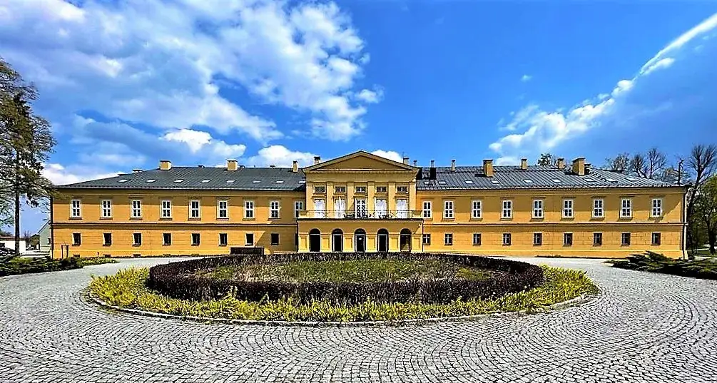 Zdjęcie 5 pałaców w Koszęcinie przyciągających wzrok architekturą