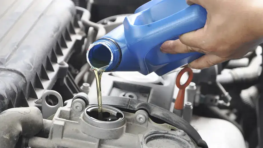 Zdjęcie Jaki olej do silnika 2.0 diesel - uniknij błędów i zadbaj o silnik