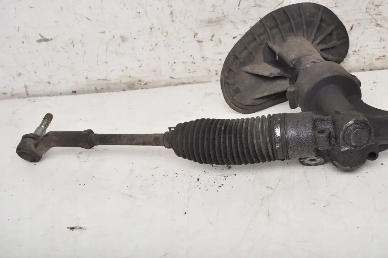 Zdjęcie Objawy uszkodzonej maglownicy w Volvo S60 – nie ignoruj tych sygnałów