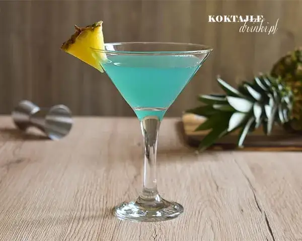 Zdjęcie Prosty drink z Malibu – orzeźwiające przepisy na letnie wieczory