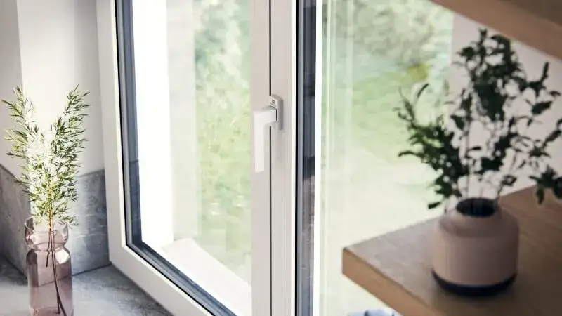 Zdjęcie Jak wybrać najlepsze okna do łazienki: praktyczny poradnik 2024-2025