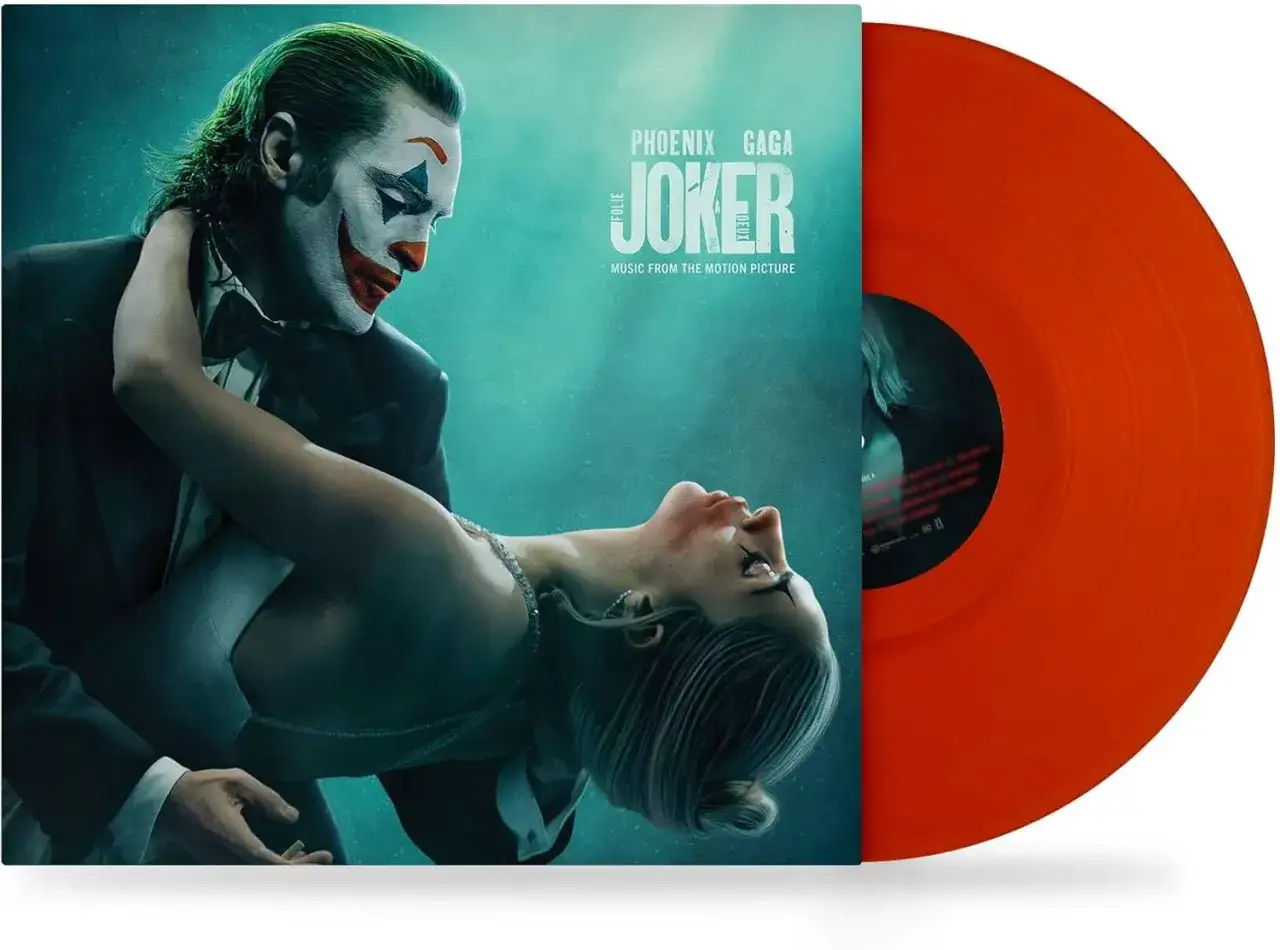 Okładka płyty winylowej z Jokerem i Harley Quinn, zapowiadająca recenzje Joker: Folie à Deux.