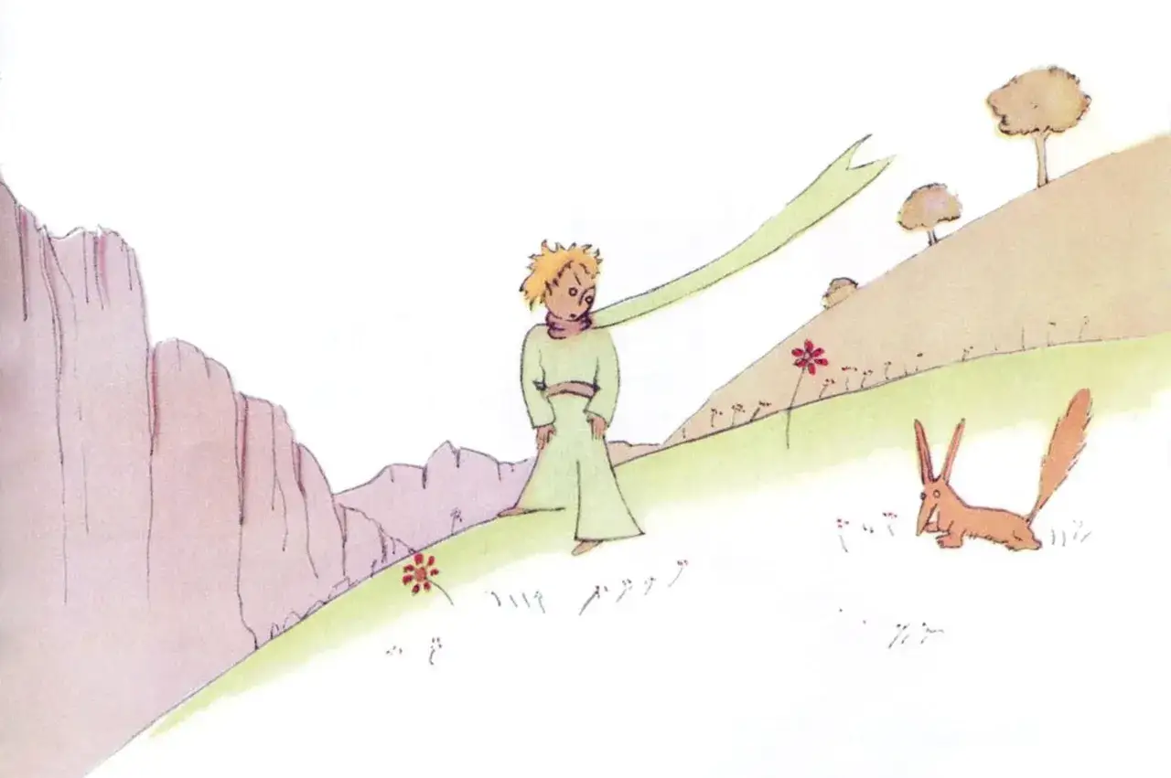 Mały Książę na pustkowiu, zastanawia się, dlaczego opuścił planetę. Obok lis i kwiaty.